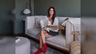 Jasleen Royal's 'Luka Chuppi' Rendition Backs Protesting Students