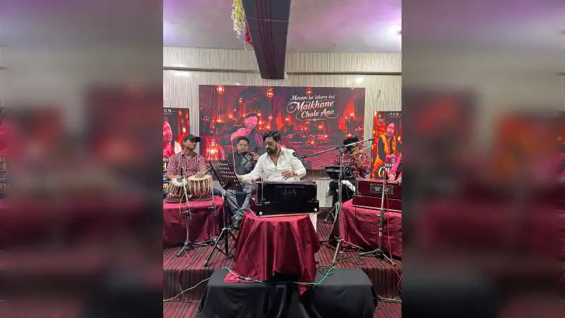 Actor-Filmmaker Dr. Anil K. Mehta Takes the Mic for a Memorable Live Concert in Delhi